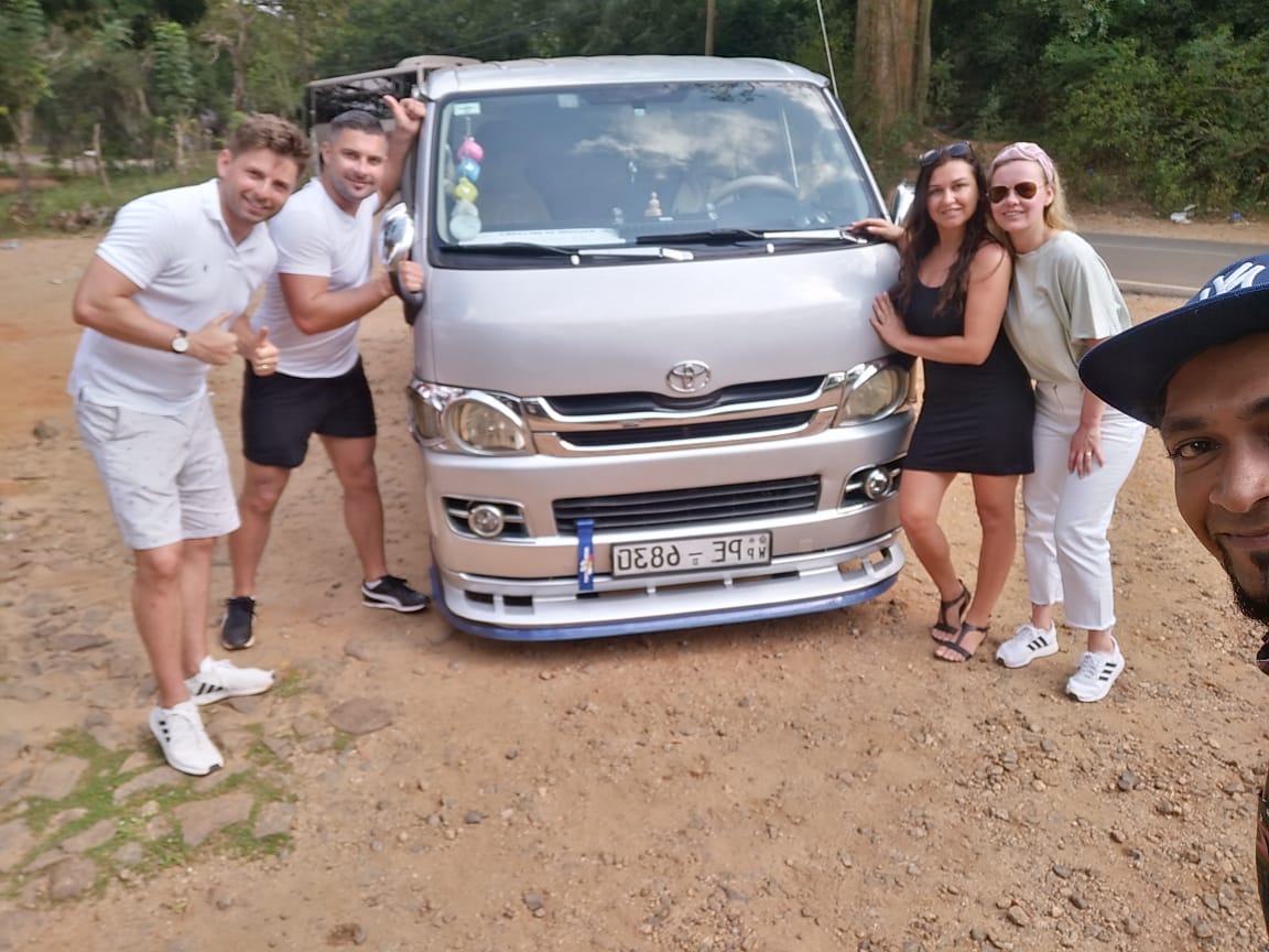 Vehicle rental and car hire services in Sri Lanka with professional drivers